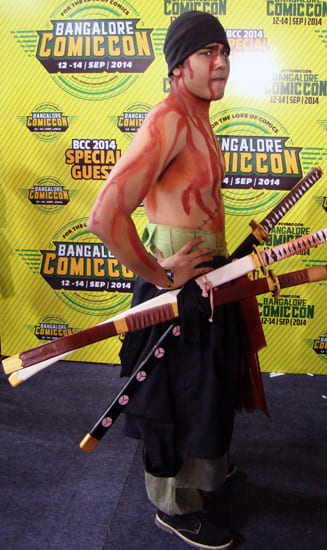 Comic-Con_Bangalore_2014_Roronoa_Zoro_One_Piece